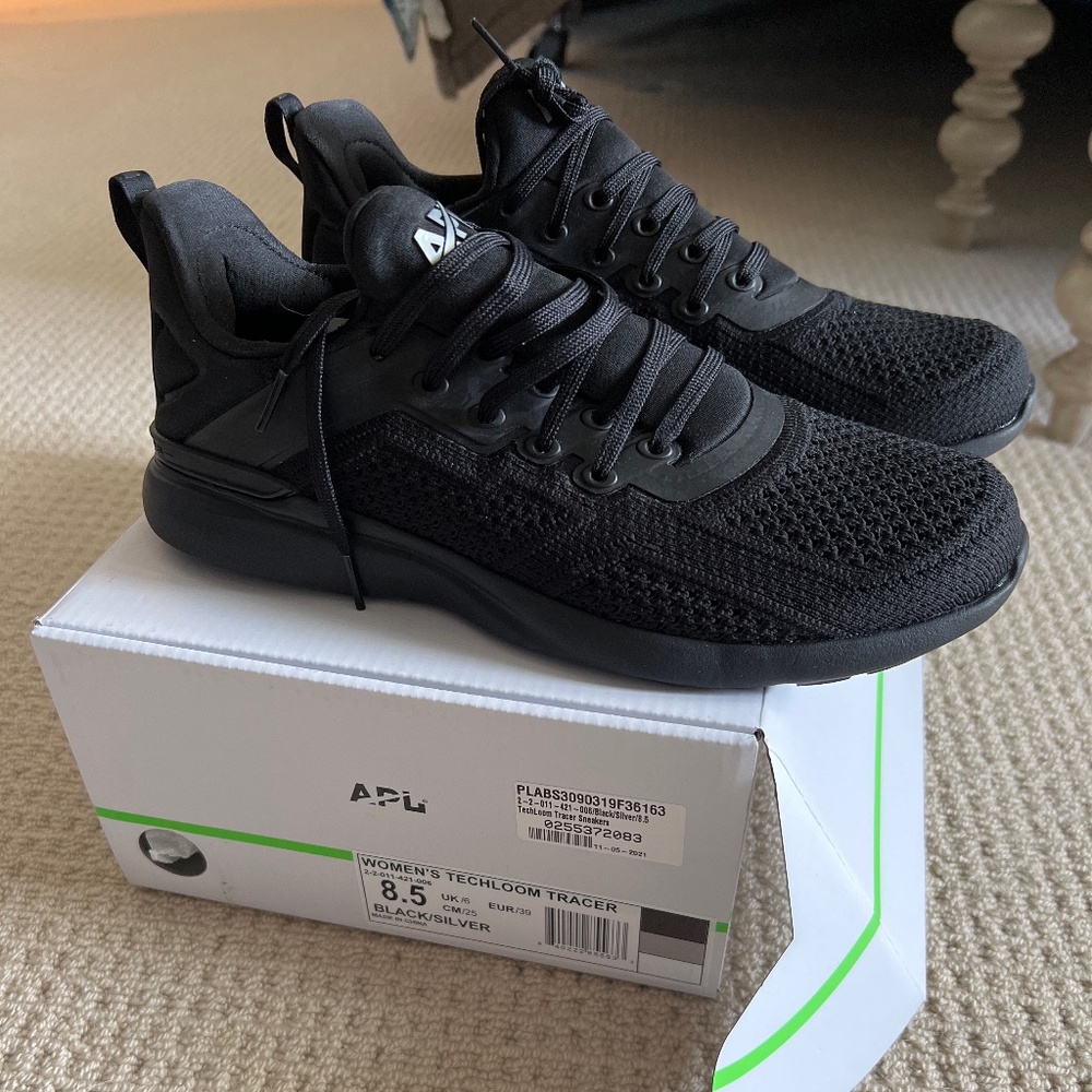 APL Techloom Tracer Size 8.5 Black - NIB